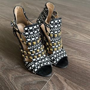 Zara Tribal Heels